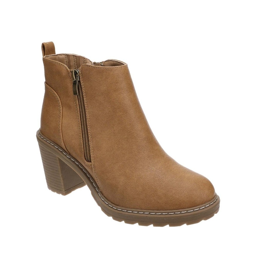 Corkys Rocky Top Chunky Ankle Boots Camel Faux Leather Lug Sole Booties 9 NWT